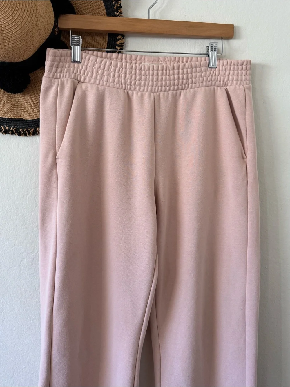 Pact Courtside Pink Split Hem Organic Cotton Fleece Sweatpants Wide Leg SZ Large - Picture 9 of 13